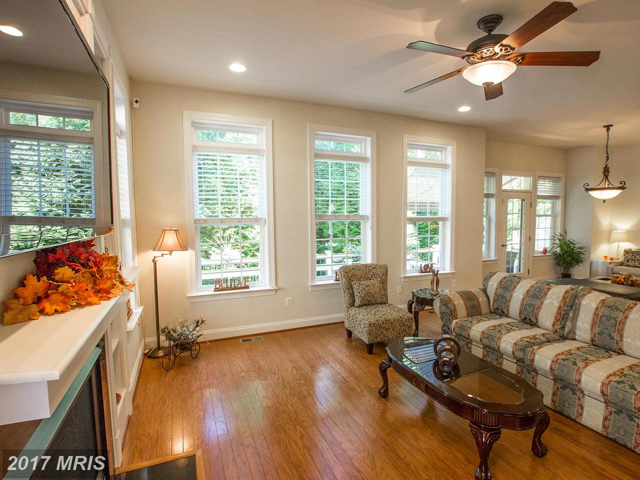 47660 PAULSEN SQ, Sterling, VA 20165