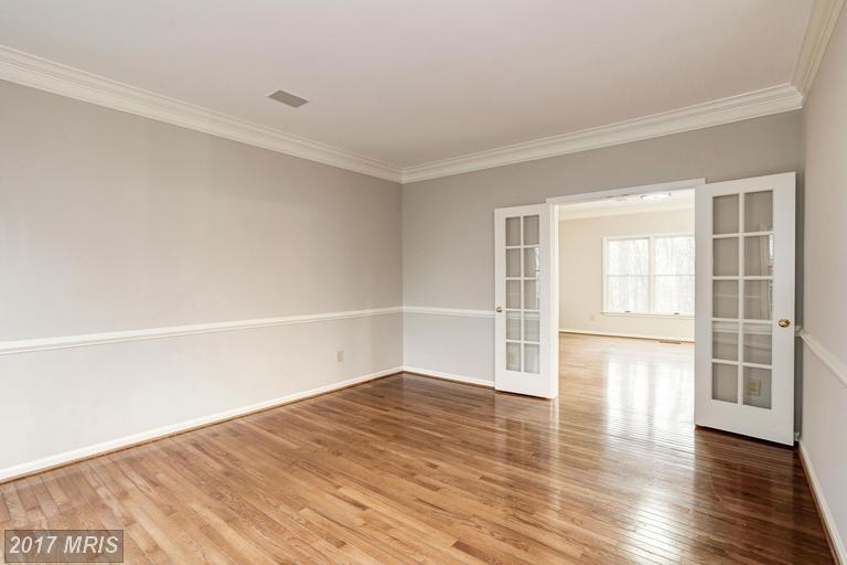 21301 HIGHWOOD COURT, Sterling, VA 20165