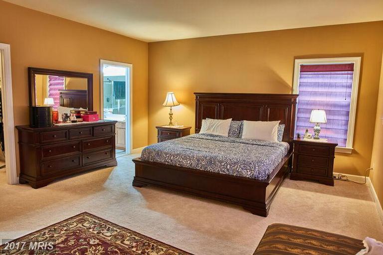 46062 EARLE WALLACE CIRCLE, Sterling, VA 20166