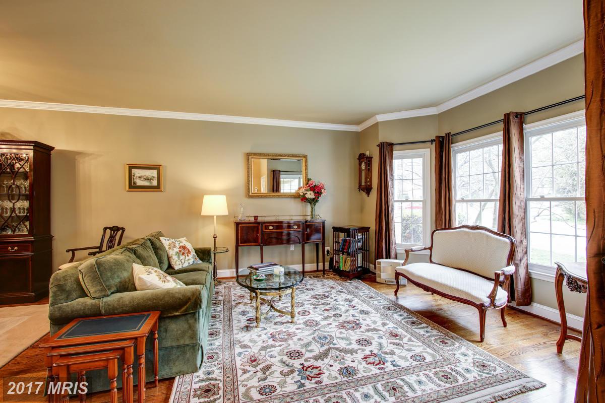 1221 WOODBROOK CT, Reston, VA 20194