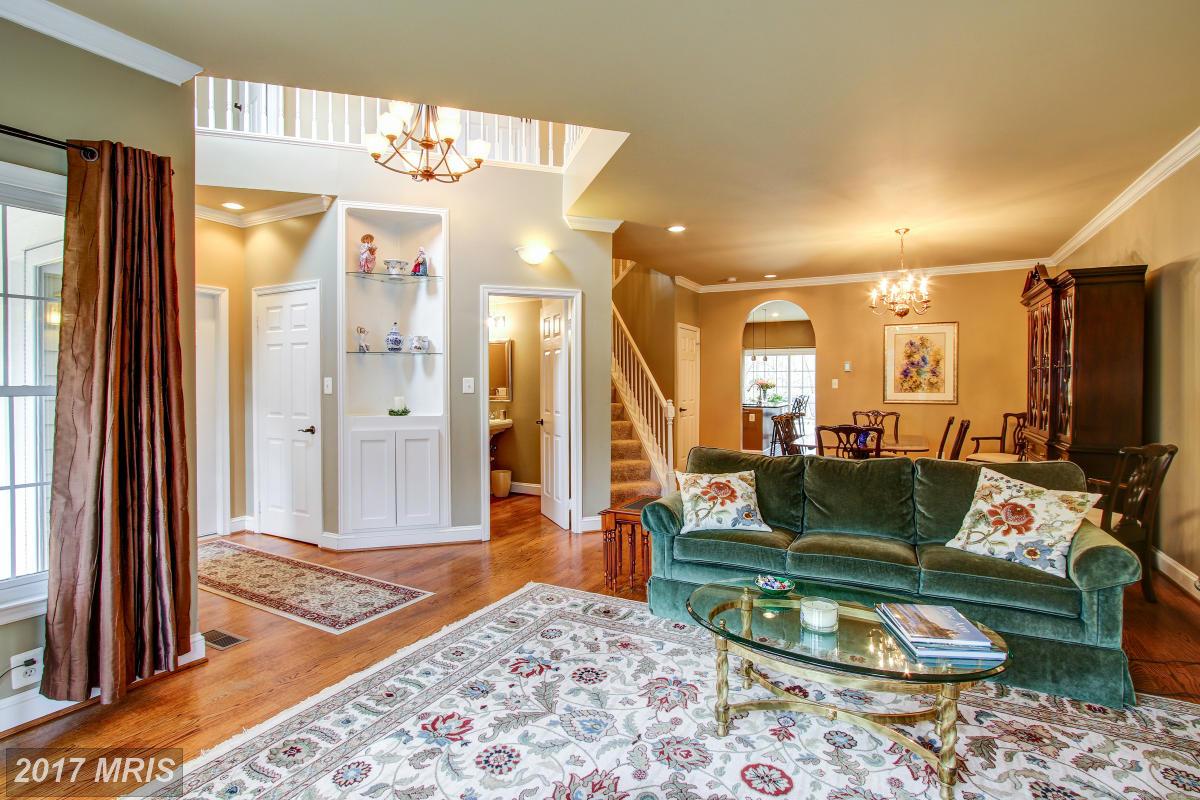 1221 WOODBROOK CT, Reston, VA 20194