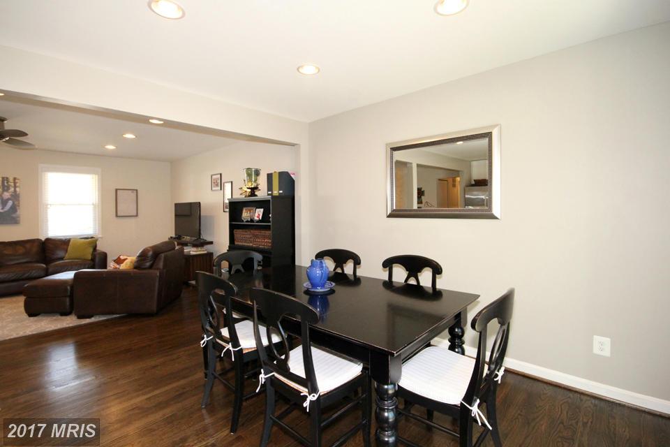 8809 WILLOWRIDGE LN, Annandale, VA 22003