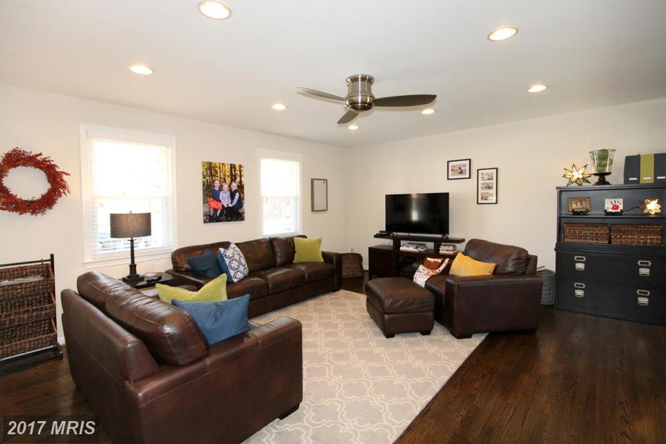 8809 WILLOWRIDGE LN, Annandale, VA 22003