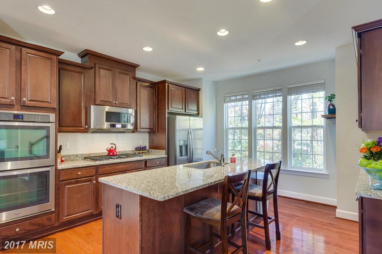 4056 Glendale Way, Fairfax, VA 22030