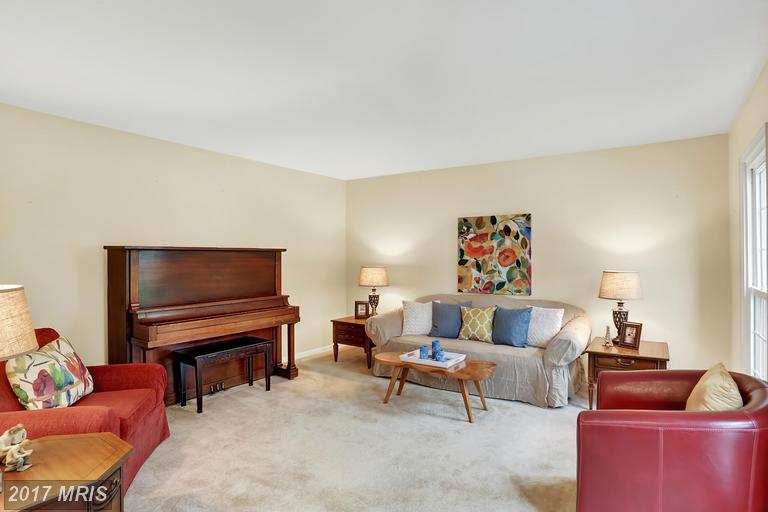 5556 ANN PEAKE DRIVE, Fairfax, VA 22032
