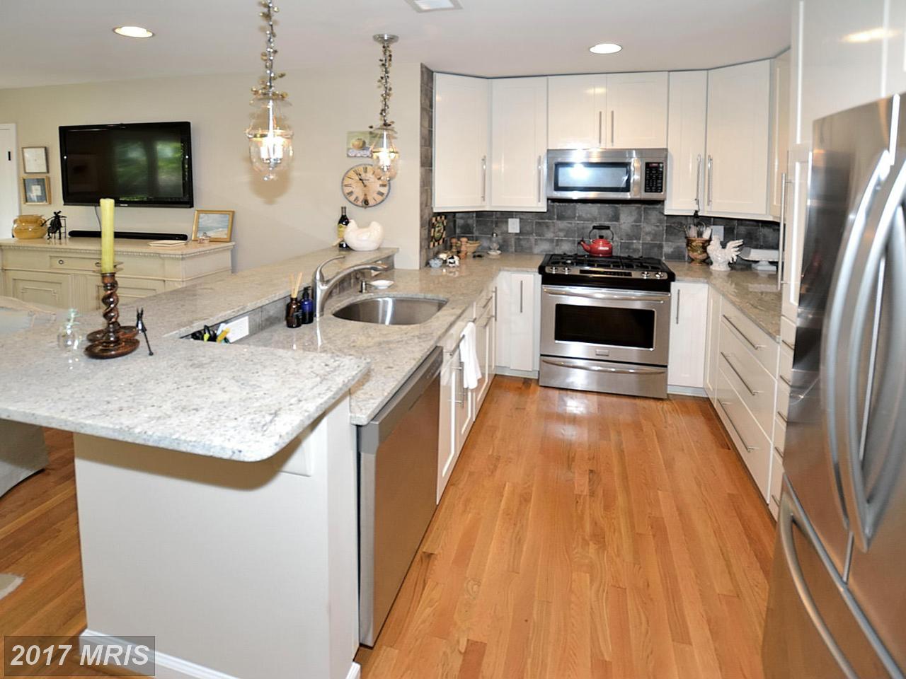 1911 CHERRI DR, Falls Church, VA 22043