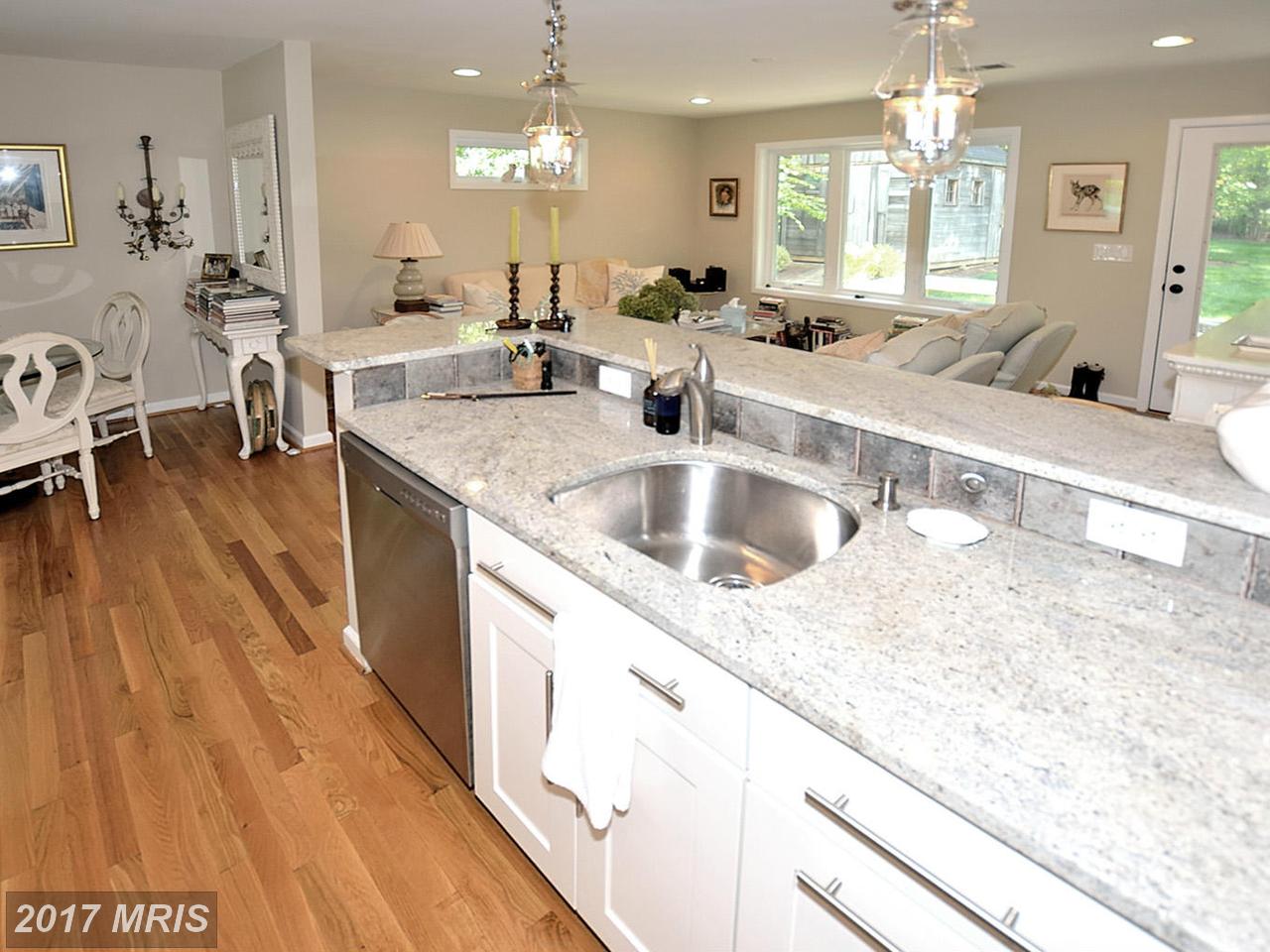 1911 CHERRI DR, Falls Church, VA 22043