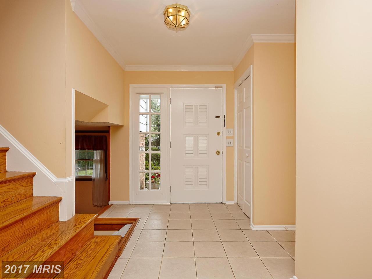 2012 FRIENDSHIP LN, Falls Church, VA 22043