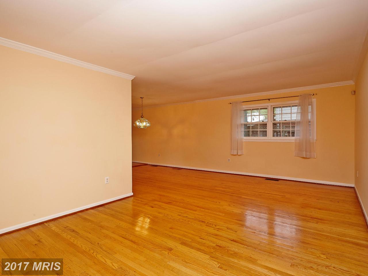 2012 FRIENDSHIP LN, Falls Church, VA 22043