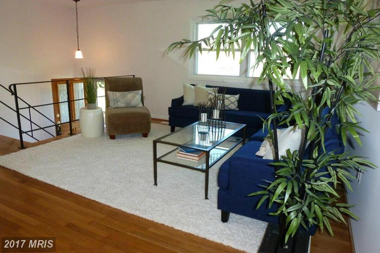 812 CONSTELLATION DRIVE, Great Falls, VA 22066