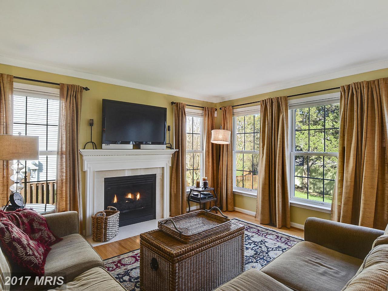 7207 BONNIEMILL LN, Springfield, VA 22150