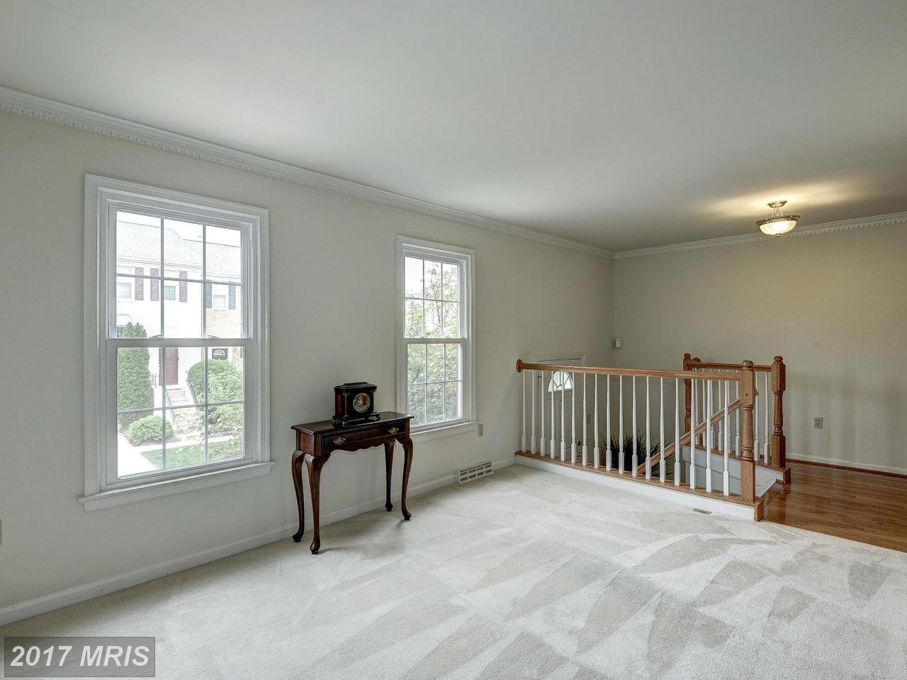 2009 PIERIS CT, Vienna, VA 22182