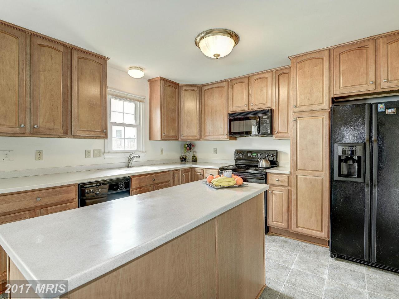 2009 PIERIS CT, Vienna, VA 22182