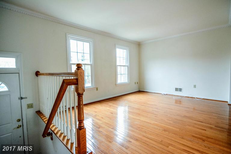 2022 PIERIS COURT, Vienna, VA 22182