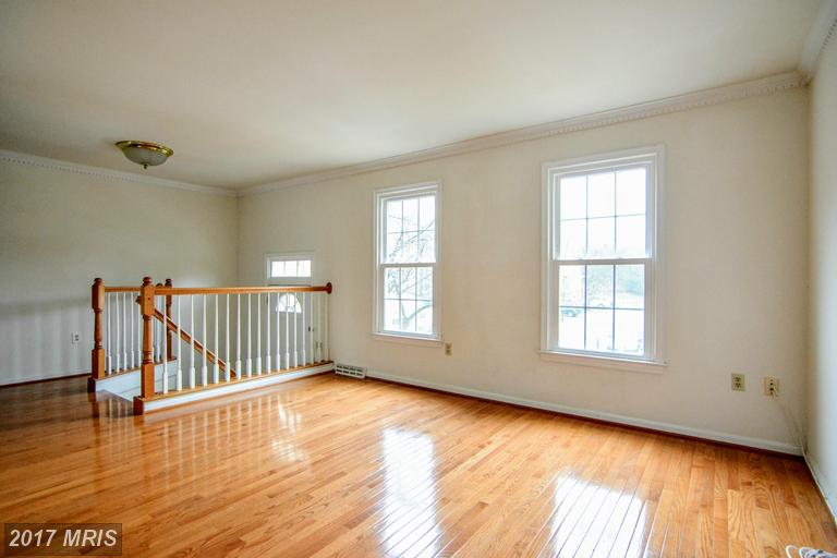 2022 PIERIS COURT, Vienna, VA 22182