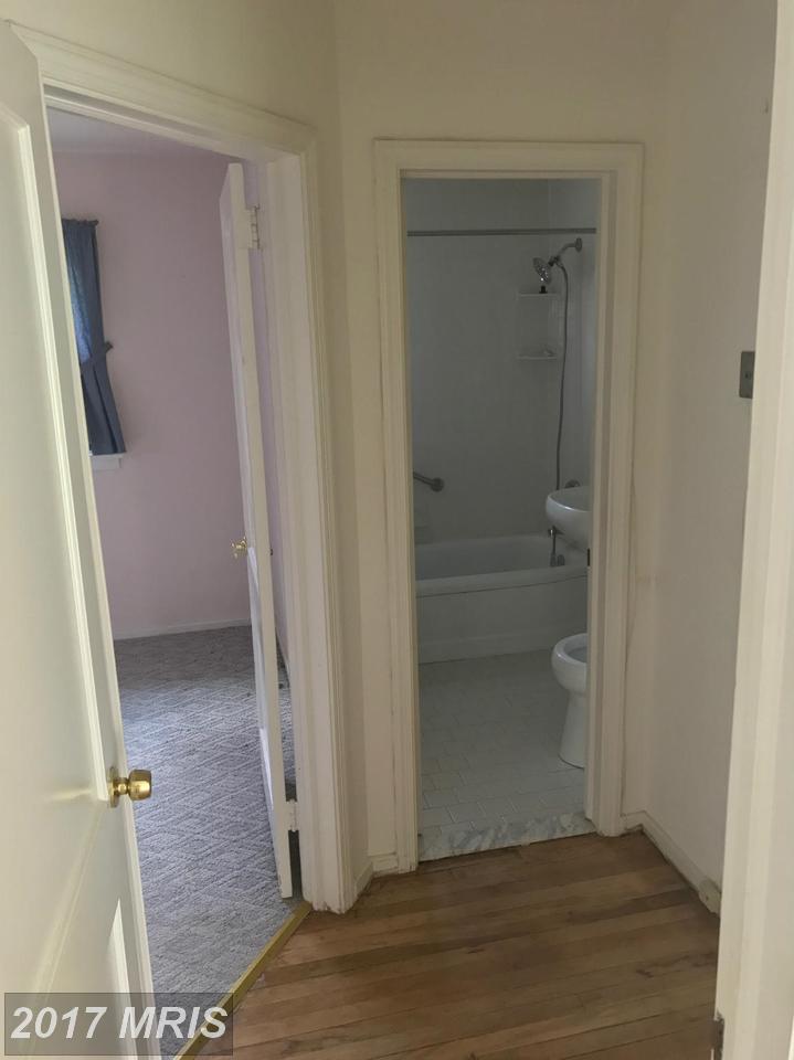 5814 9TH RD N, Arlington, VA 22205