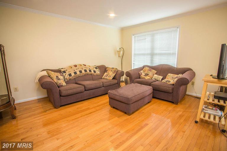 2007 DINWIDDIE STREET, Arlington, VA 22207