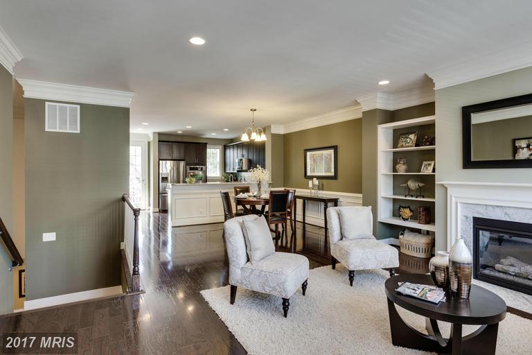 2041 BLUNT LANE, Alexandria, VA 22303