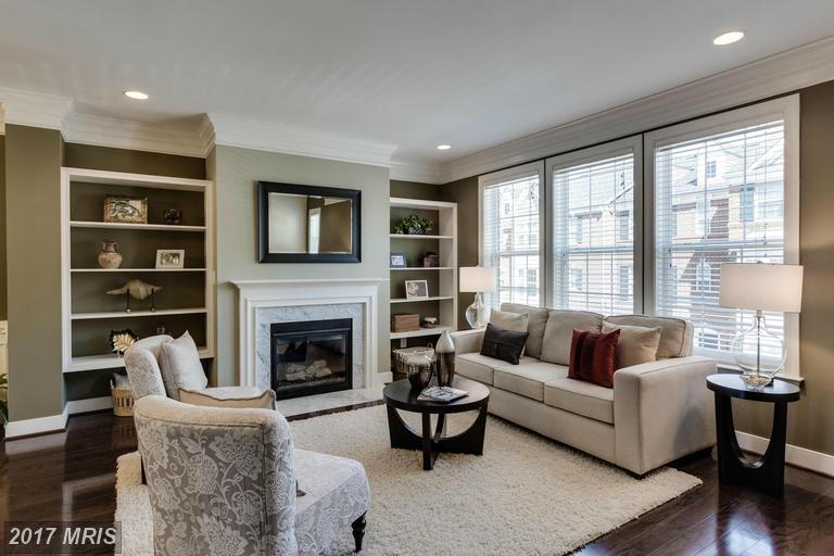 2041 BLUNT LANE, Alexandria, VA 22303