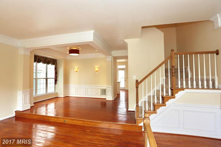 27 ARELL COURT, Alexandria, VA 22304