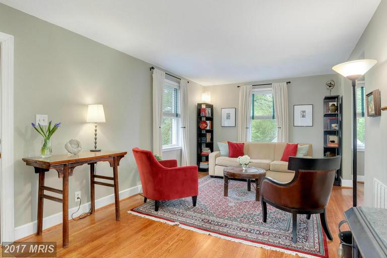 118 HILTON STREET, Alexandria, VA 22314