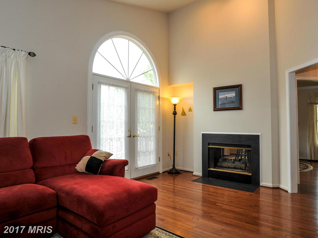 5401 CASTLE BAR LN, Alexandria, VA 22315