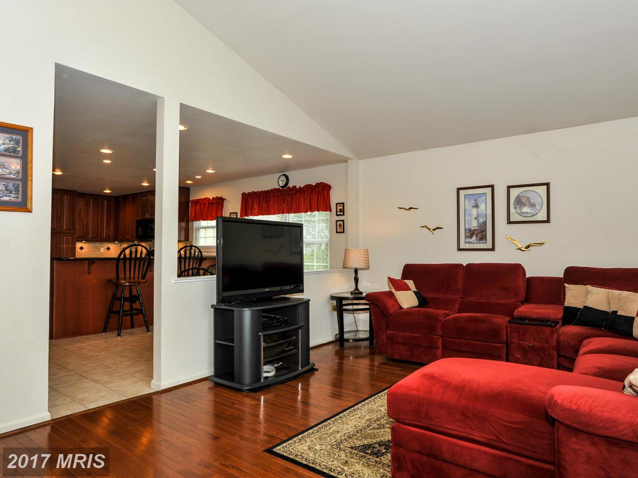 5401 CASTLE BAR LN, Alexandria, VA 22315