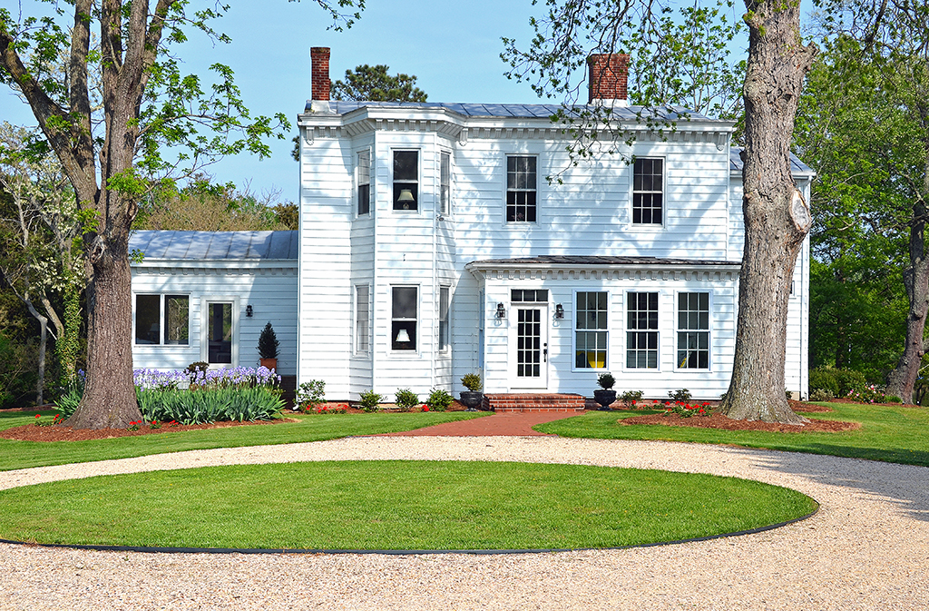 330 Tucker Point Lane, Callao, VA 22435