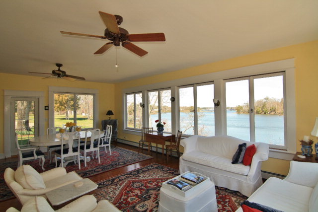 330 Tucker Point Lane, Callao, VA 22435