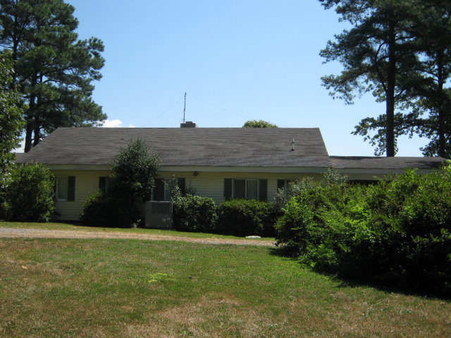 439 Waterview Drive, Hague, VA 22469