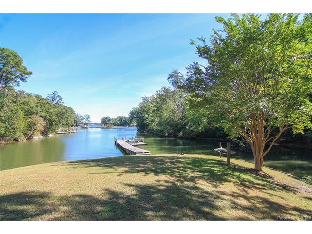 23 Pridham Lane, Lancaster, VA 22503