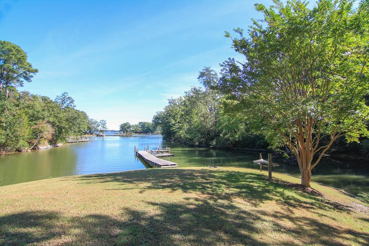 23 Pridham Lane, Lancaster, VA 22503