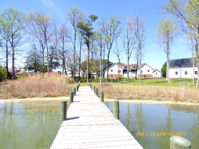 112 Essex Street, Montross, VA 22520