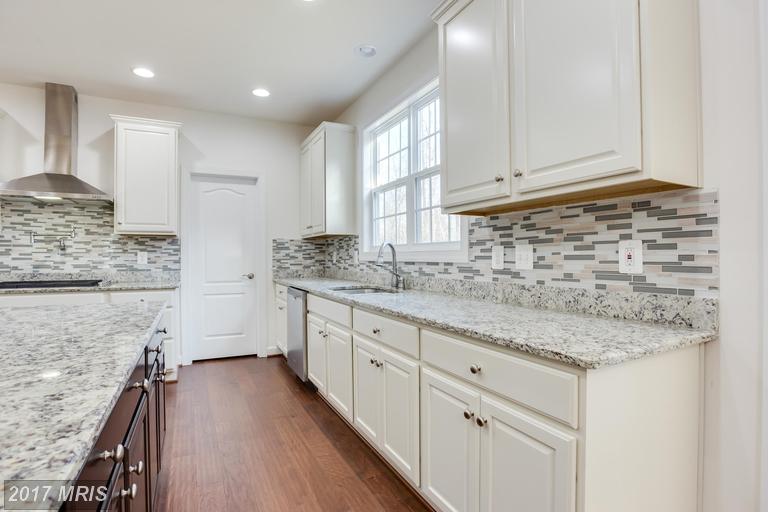 155 Donovan Ln, Stafford, VA 22556