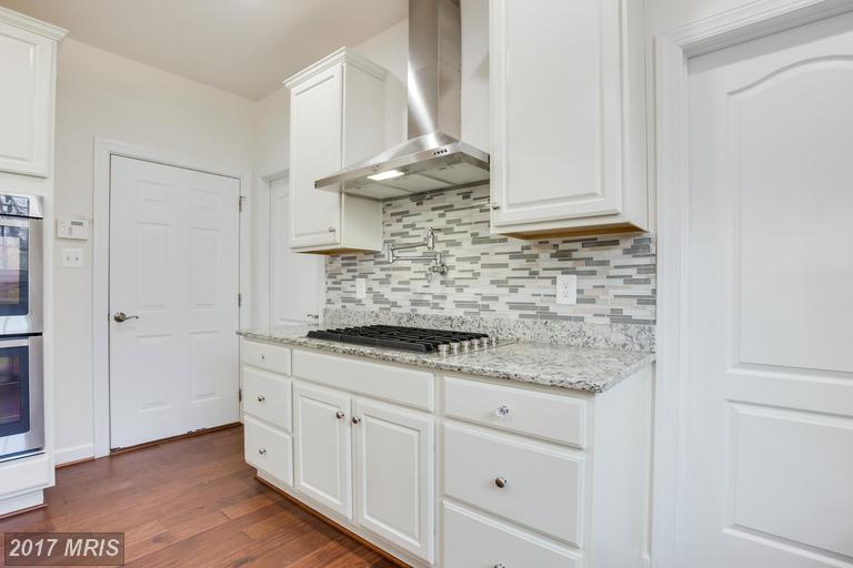 155 Donovan Ln, Stafford, VA 22556