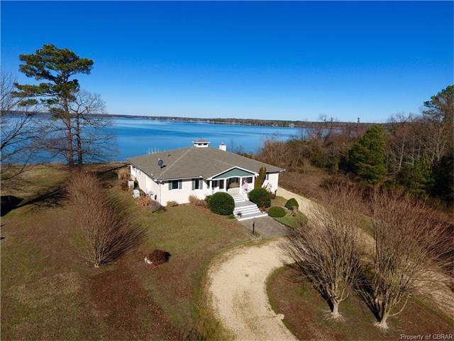924 Indian Town Road, Weems, VA 22576