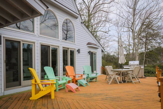 113 Gougher Point Road, Wicomico Church, VA 22579