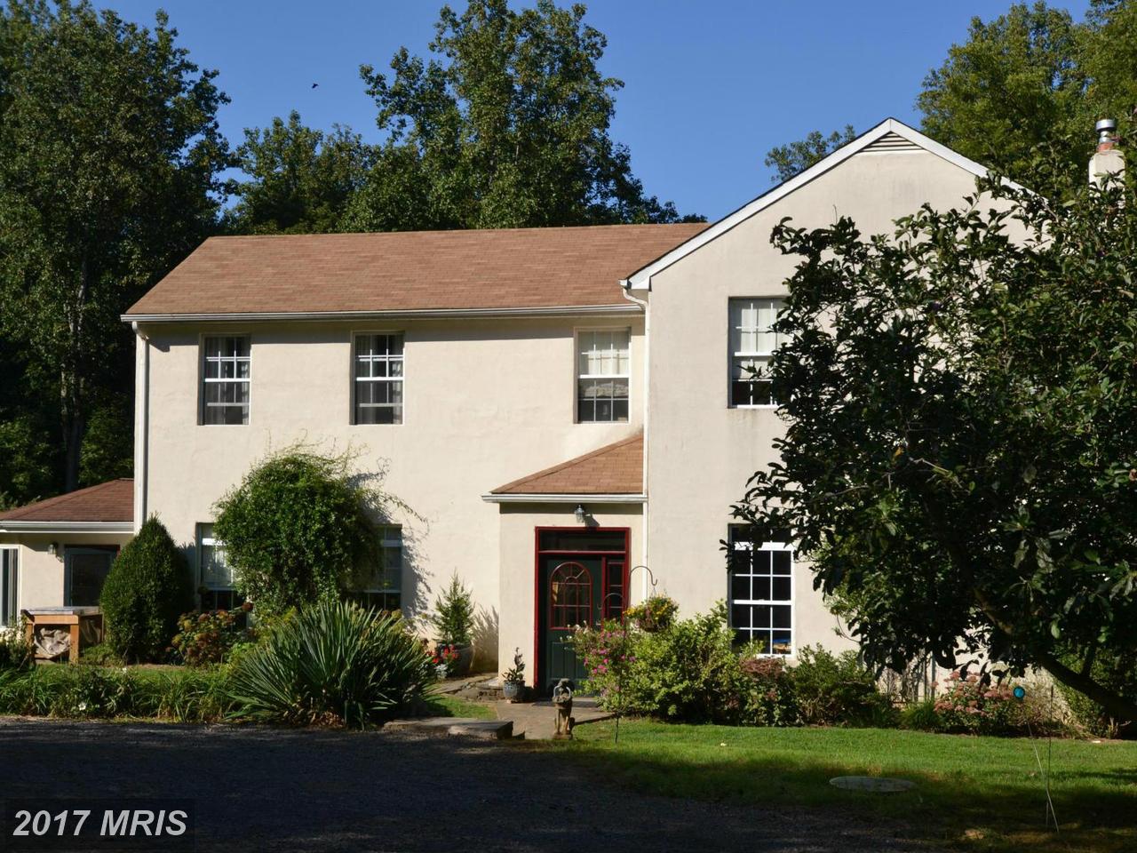 12136 MCDONALDS LN, Hume, VA 22639