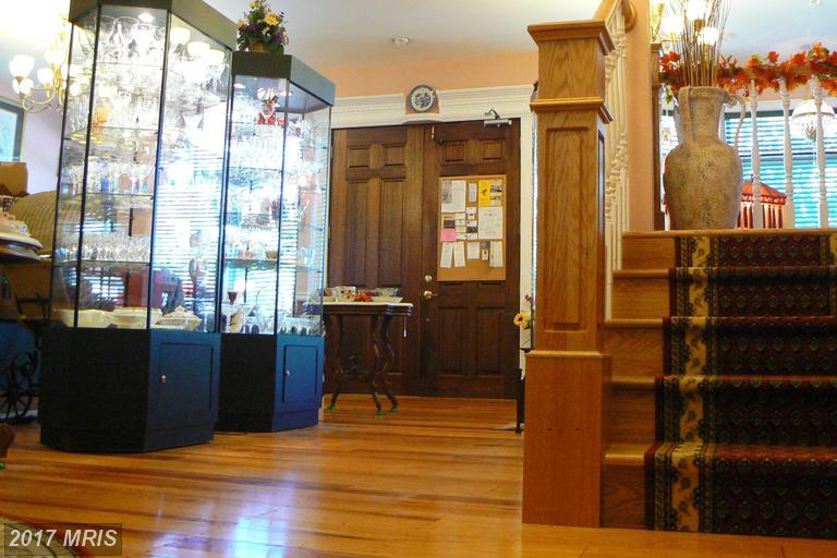 7994 MAIN STREET, Middletown, VA 22645