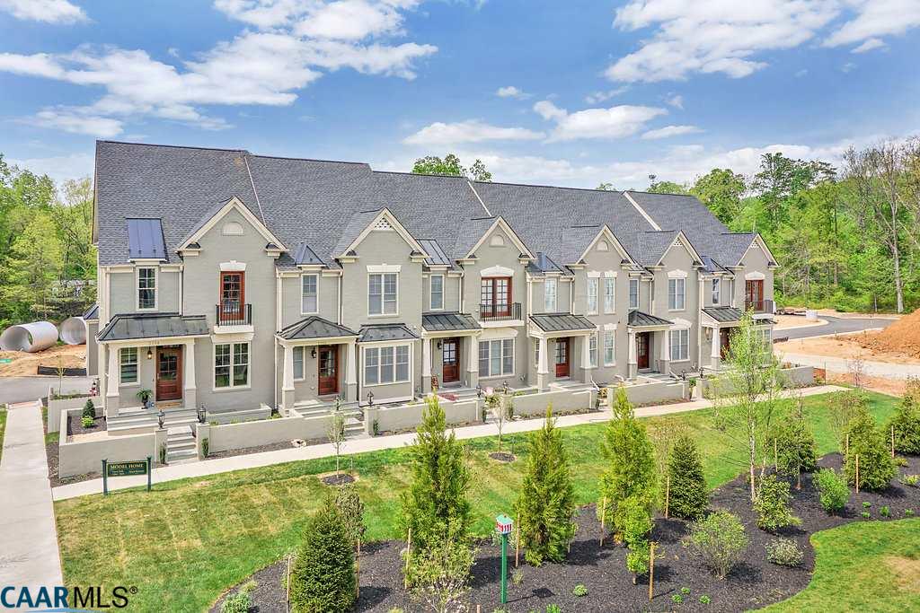 2772 TOWN MEWS LN, Charlottesville, VA 22901