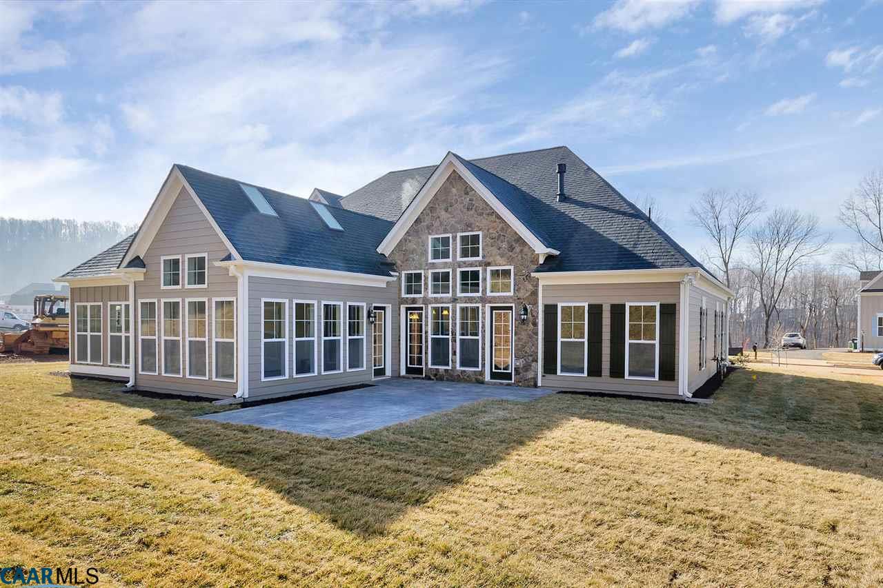 3 HILLBROOK CT, Charlottesville, VA 22901