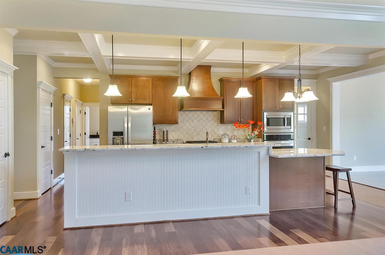 3 HILLBROOK CT, Charlottesville, VA 22901