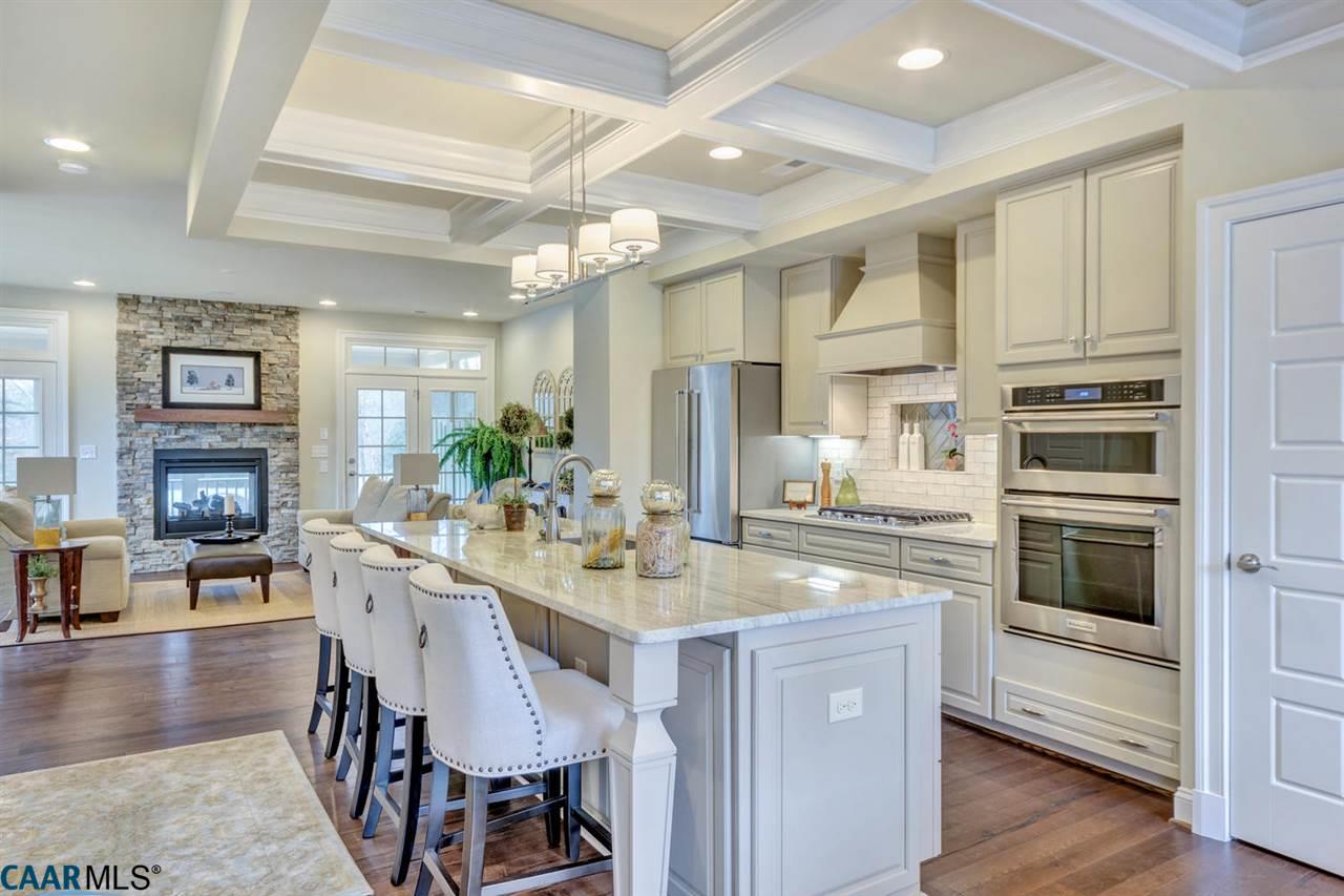 2773 TOWN MEWS LN, Charlottesville, VA 22901