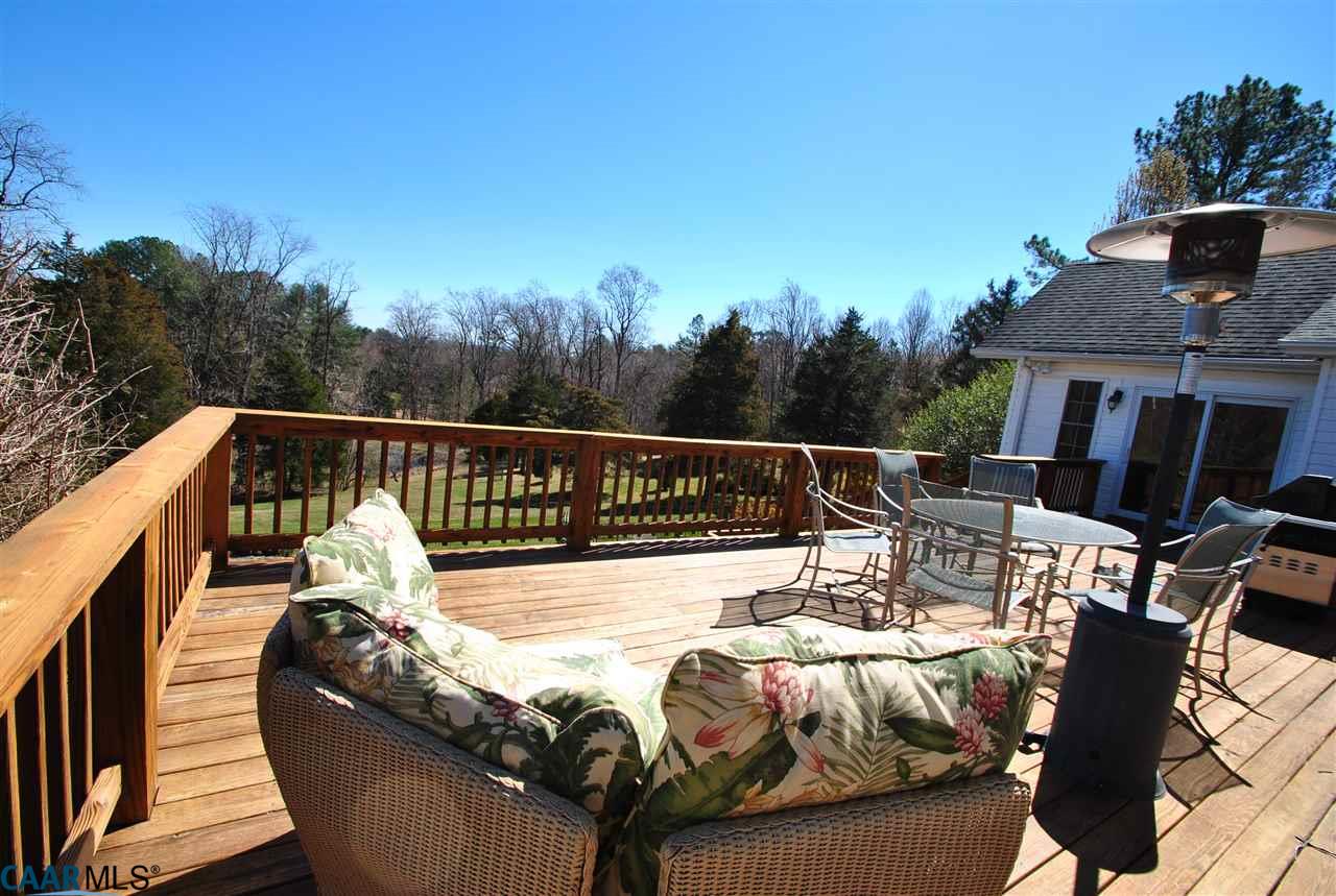 1220 WEST LEIGH DR, Charlottesville, VA 22901