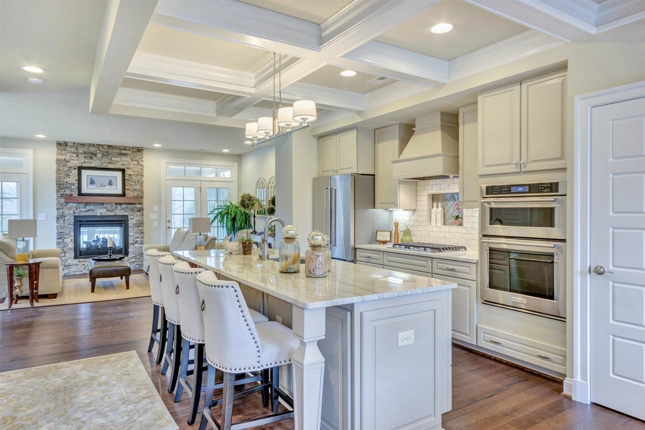 2763 TOWN MEWS LN, Charlottesville, VA 22901