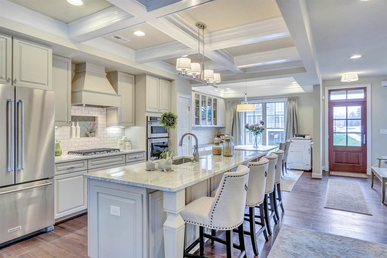 2763 TOWN MEWS LN, Charlottesville, VA 22901