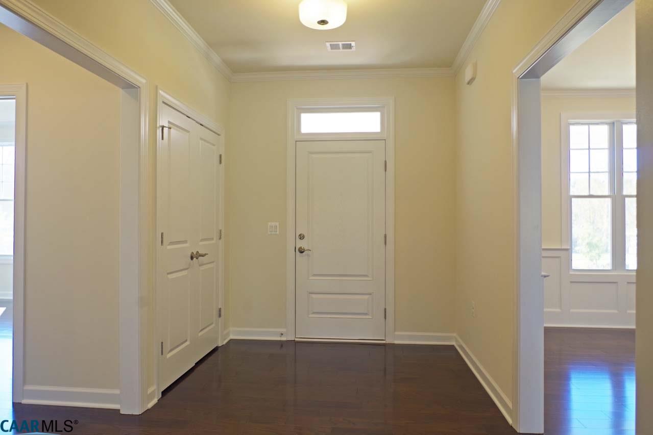 1829 HYLAND CREEK DR, Charlottesville, VA 22911