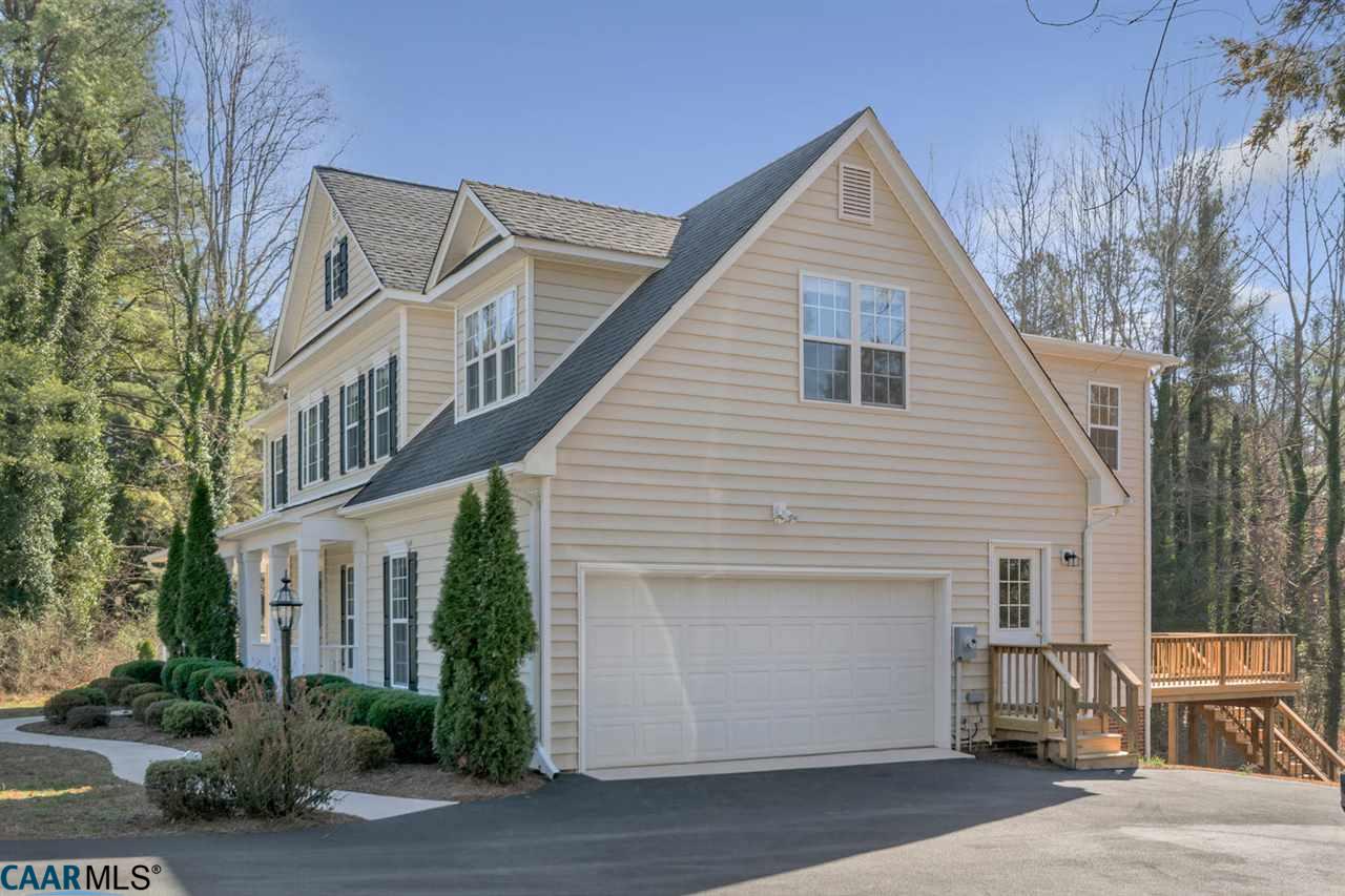 577 MANOR RD, Earlysville, VA 22936