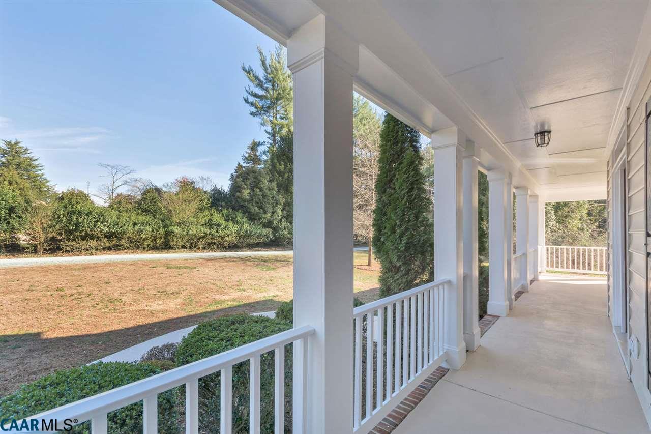 577 MANOR RD, Earlysville, VA 22936