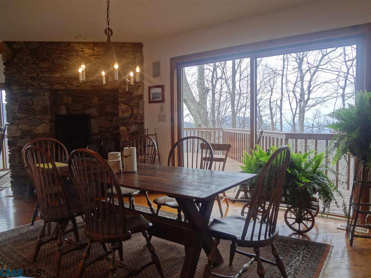 305 CRAWFORDS EDGE, Roseland, VA 22967